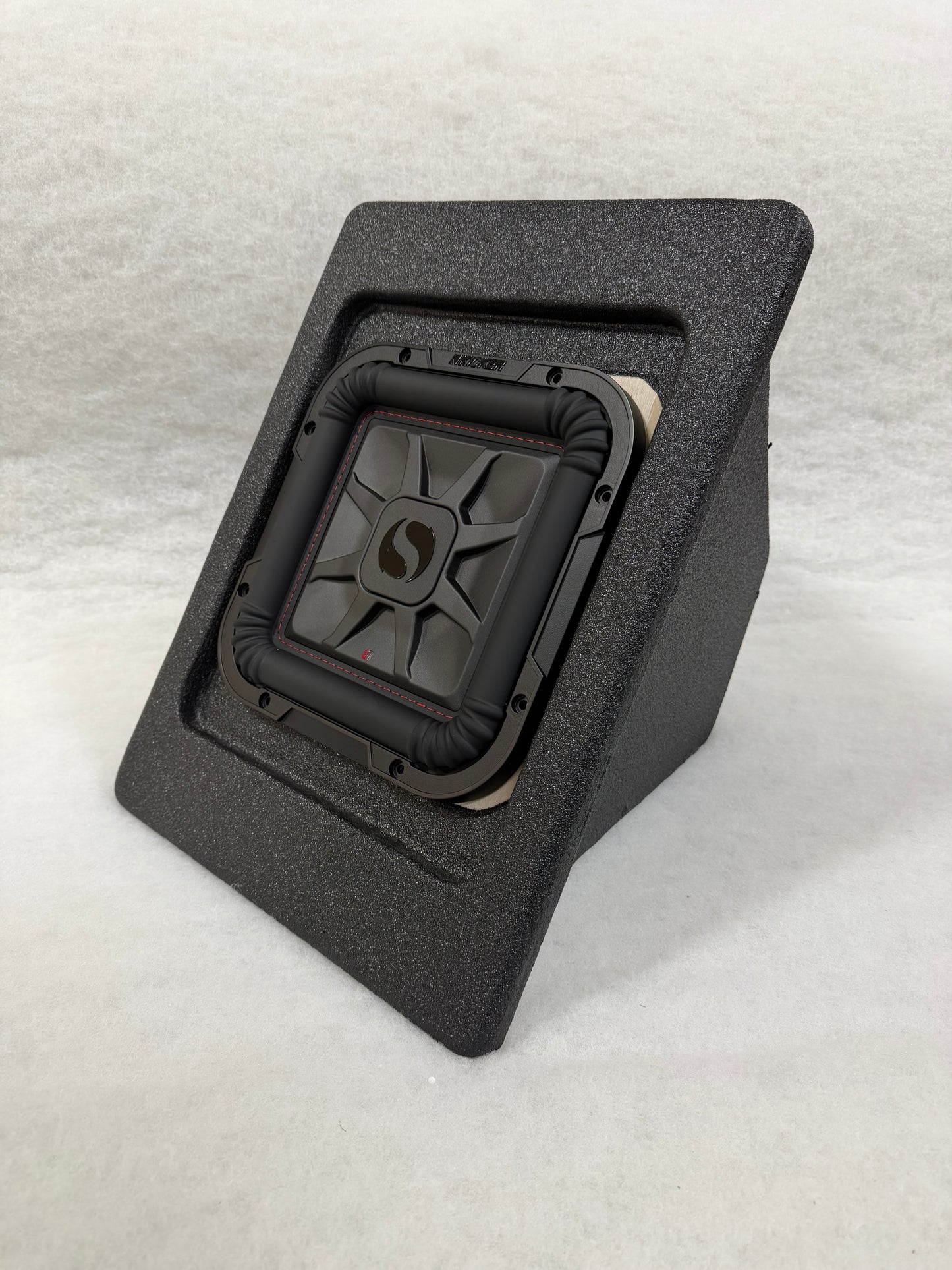2 Ohm Kicker L7T10 Slingshot Enclosure