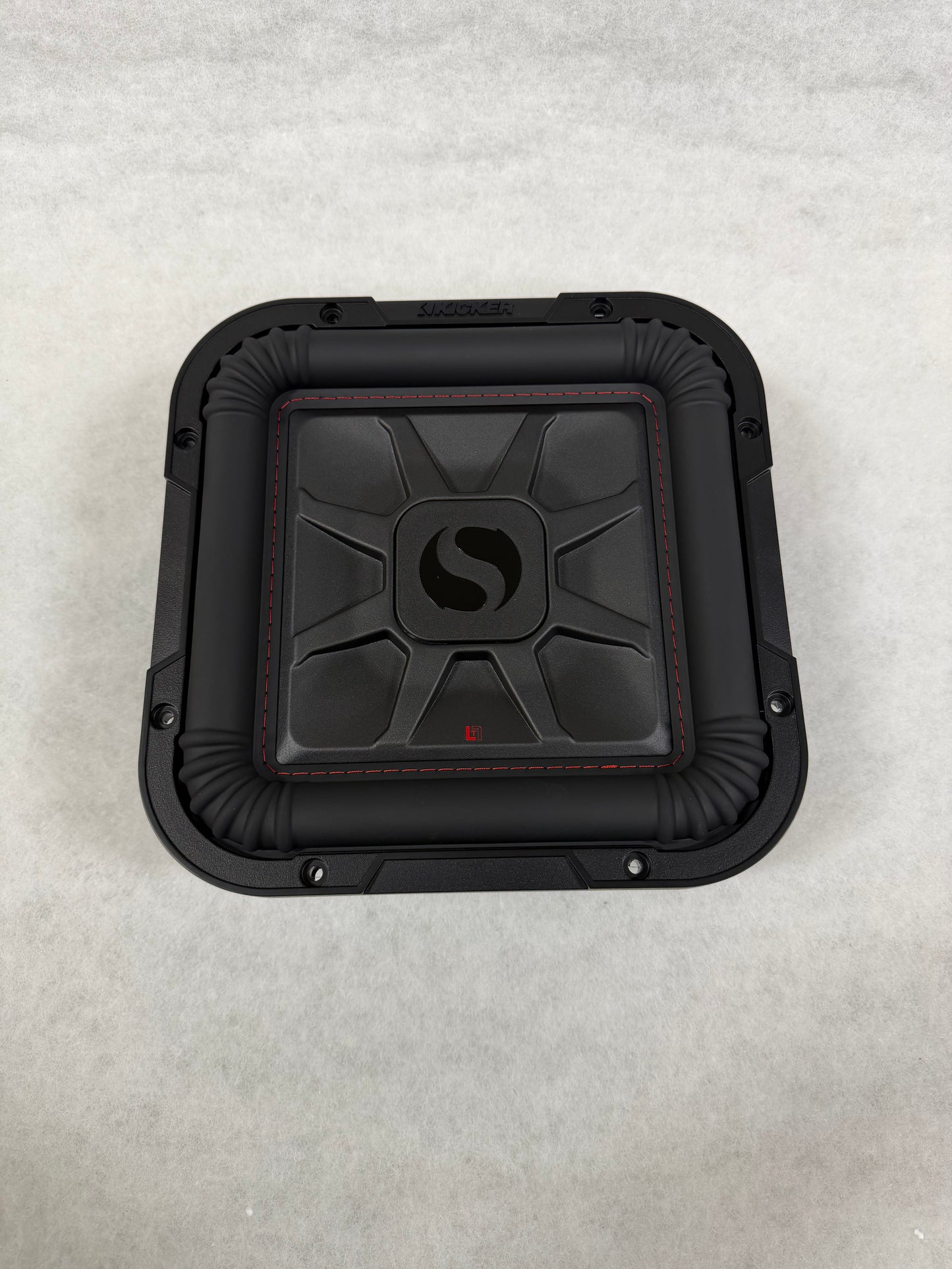 2 Ohm Kicker L7T10 Slingshot Enclosure